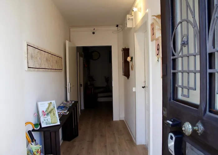 1912 - Wooden - Old Town *