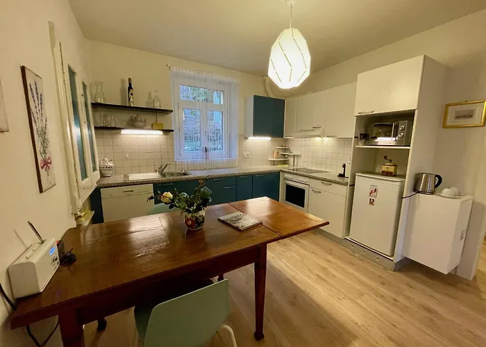 1912 - Wooden - Old Town